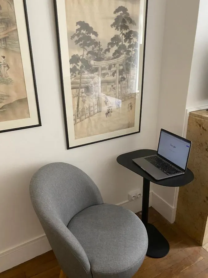 Maison Auguste Paris Bed & Breakfast